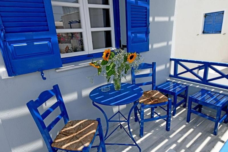 Lunar Santorini Hotel Перисса Экстерьер фото