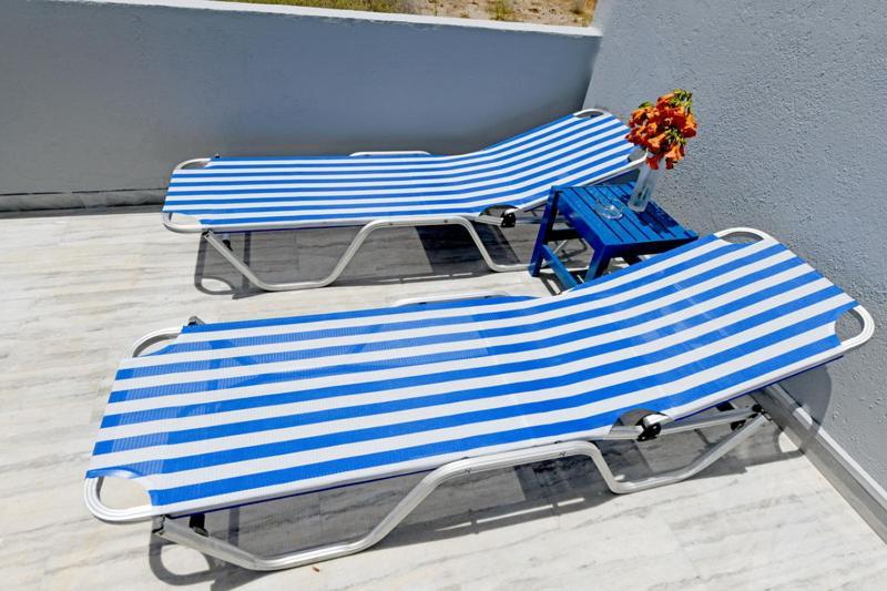 Lunar Santorini Hotel Перисса Экстерьер фото