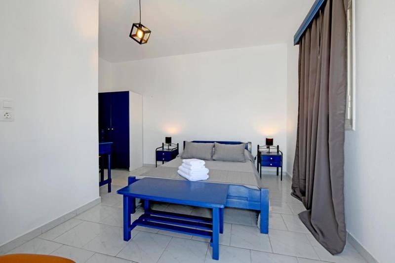 Lunar Santorini Hotel Перисса Экстерьер фото