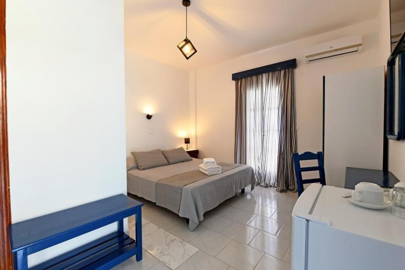 Lunar Santorini Hotel Перисса Экстерьер фото